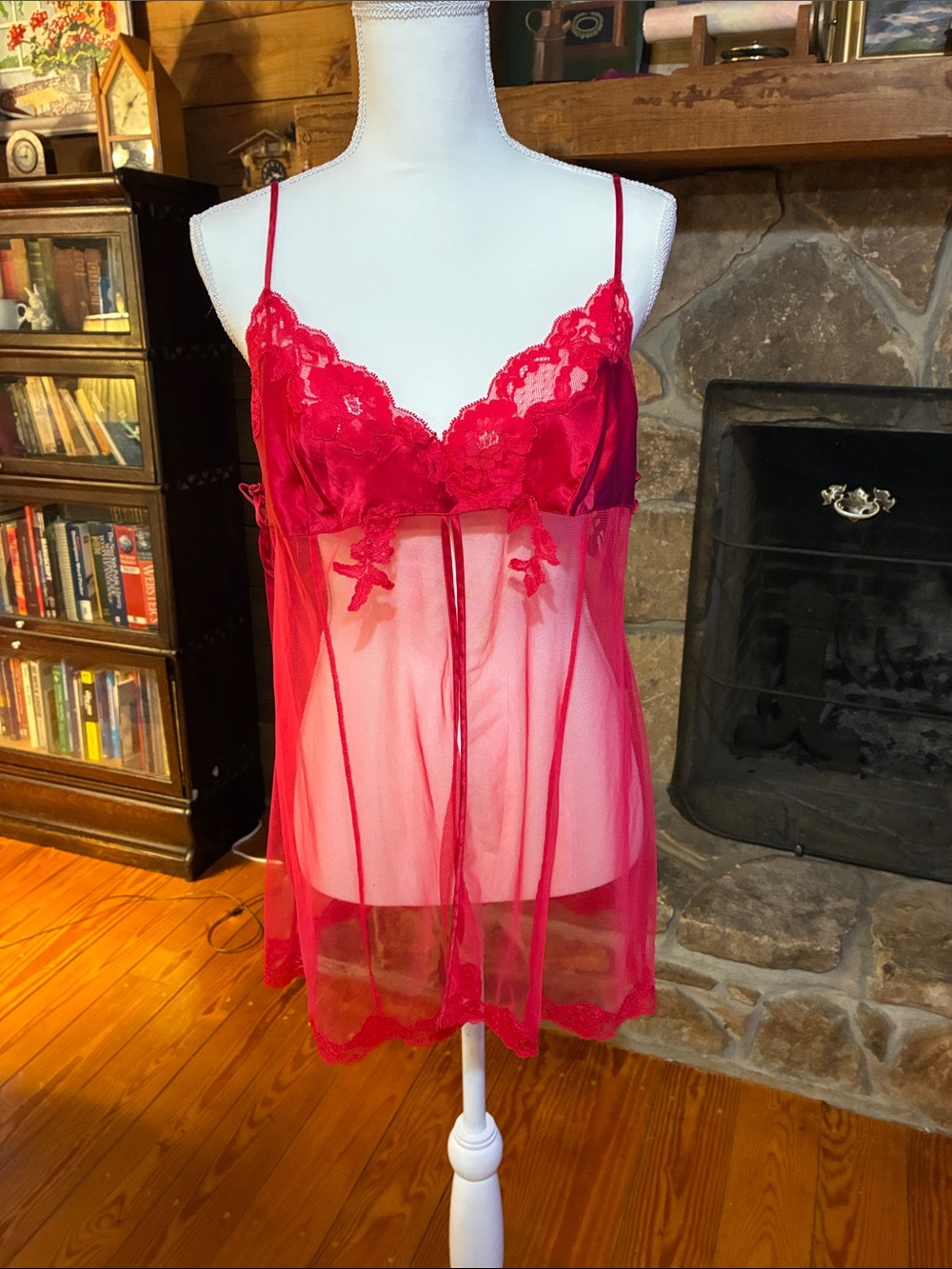 Victoria’s Secret Silk & Lace Babydoll Chemise - Red - L